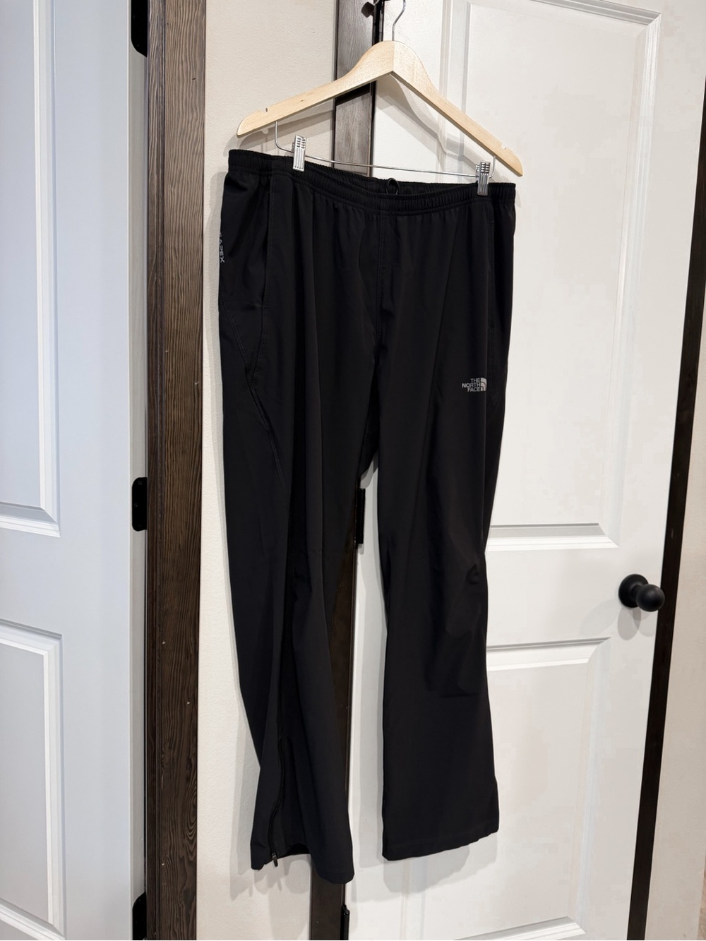 The North Face Black Men's Lightweight Joggers